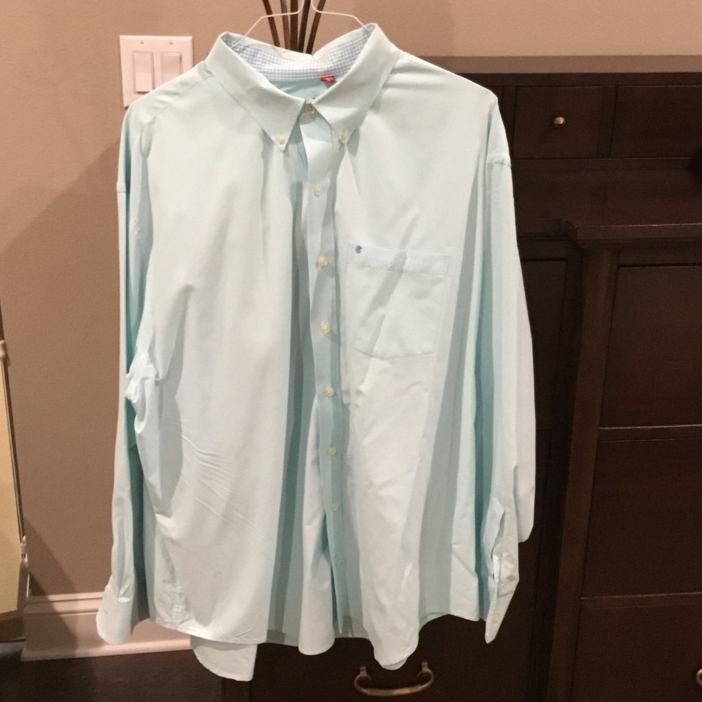Izod Men's Light Blue Casual Button Down Shirt